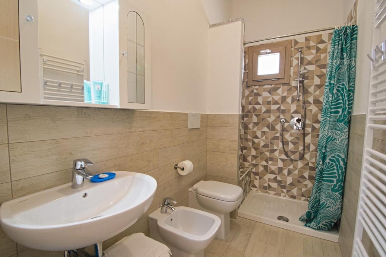 Aethalia - A 300Mt Dal Mare Apartment Marina di Campo Ngoại thất bức ảnh