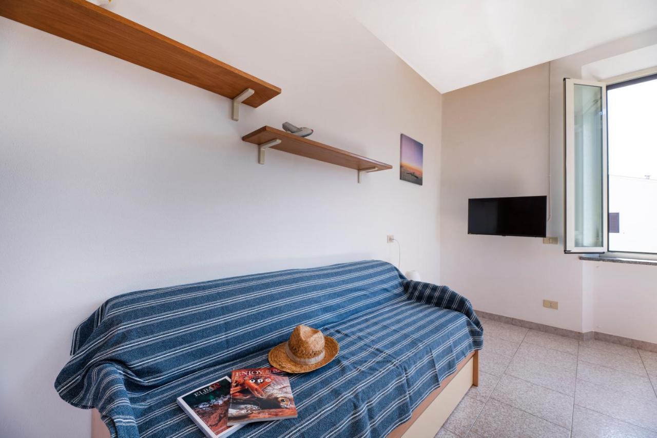 Aethalia - A 300Mt Dal Mare Apartment Marina di Campo Ngoại thất bức ảnh